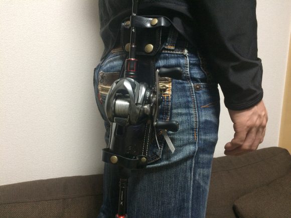 リューギ】レザーロッドホルダーのインプレ！オカッパリにベイト2本